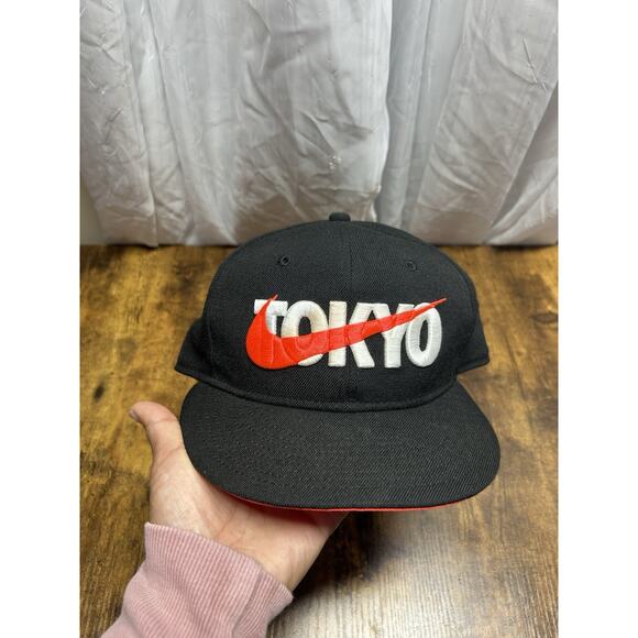 Nike True Tokyo Black and Orange Snapback Hat Adult Unisex One Size Fits All - Picture 1 of 12
